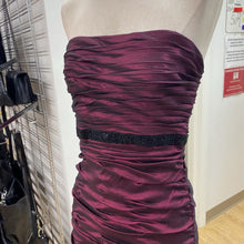 Load image into Gallery viewer, Adrianna Papell Hailey cocktail dress 6