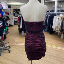 Load image into Gallery viewer, Adrianna Papell Hailey cocktail dress 6