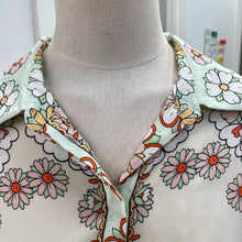 Load image into Gallery viewer, Melanie Lyne floral top 10