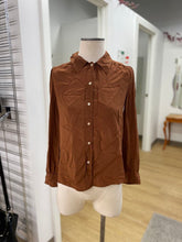 Load image into Gallery viewer, J Crew silk top S
