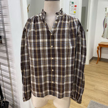 Load image into Gallery viewer, Gap plaid top M