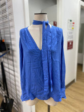 Load image into Gallery viewer, Judith & Charles silk top 12