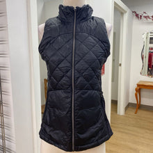 Load image into Gallery viewer, Lululemon puffy vest 6