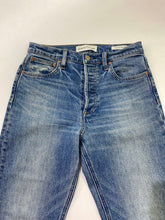 Load image into Gallery viewer, Denim Forum Yoko High Rise Slim jeans 27