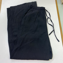 Load image into Gallery viewer, Black Flowy pants