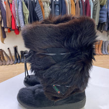 Load image into Gallery viewer, Pajar fur boots 38