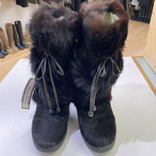 Load image into Gallery viewer, Pajar fur boots 38
