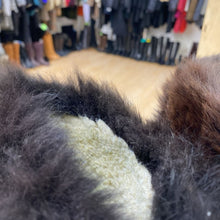 Load image into Gallery viewer, Pajar fur boots 38