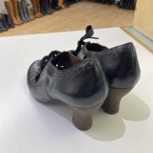 Load image into Gallery viewer, Naya laced open shoes 8.5