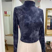 Load image into Gallery viewer, Lululemon mock neck top 4