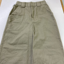 Load image into Gallery viewer, TNA Cargo pants NWT XXS