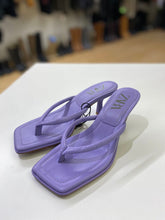 Load image into Gallery viewer, Zara kitten heels NWT 6.5