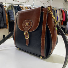 Load image into Gallery viewer, Bally vintage leather crossbody
