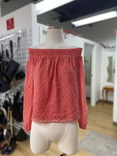 Load image into Gallery viewer, Intermix silk top S