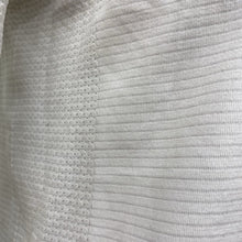 Load image into Gallery viewer, Lululemon stretchy long sleeve 6