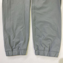 Load image into Gallery viewer, Lululemon nylon jogger pants 6