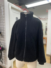 Load image into Gallery viewer, Levis fuzzy jacket XS