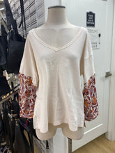 Load image into Gallery viewer, Anthropologie flowy sleeves waffle knit top S