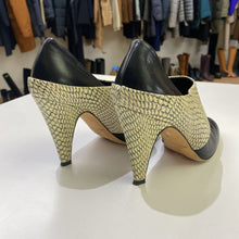 Load image into Gallery viewer, Loeffler Randall snake print detail heels 7