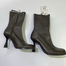 Load image into Gallery viewer, Zara stiletto boots 6