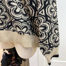 Load image into Gallery viewer, Philosophy sweater NWT 3XL