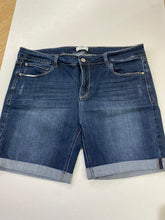 Load image into Gallery viewer, Kensie denim shorts 14