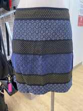 Load image into Gallery viewer, Marks & Spencer skirt 8