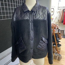 Load image into Gallery viewer, Calvin Klein teddy/quilted jacket NWT XL