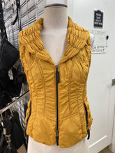 Load image into Gallery viewer, Crisca quilted vest 4