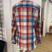 Load image into Gallery viewer, Tommy Hilfiger plaid button up