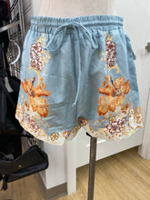 Load image into Gallery viewer, Luxxel shorts M NWT (matching top)