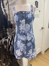 Load image into Gallery viewer, Gap floral denim dress S