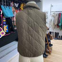 Load image into Gallery viewer, Carve Designs quilted vest XS