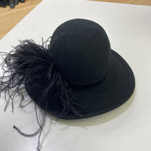 Load image into Gallery viewer, Betmar wool felt hat