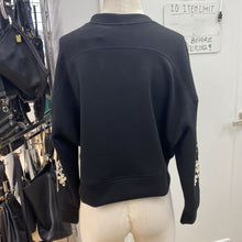 Load image into Gallery viewer, RD Style applique sleeve top M