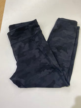 Load image into Gallery viewer, Lululemon leggings 12