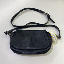 Load image into Gallery viewer, Banana Republic vintage pebbled leather crossbody