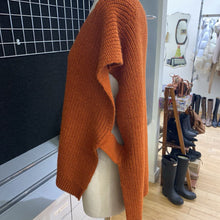 Load image into Gallery viewer, Cocogio knit vest XL