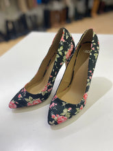 Load image into Gallery viewer, ASOS floral heels 7