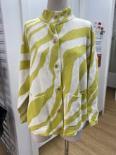 Load image into Gallery viewer, WynneLayers cardi 1X