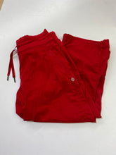 Load image into Gallery viewer, Lululemon pull on capris 6