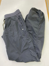 Load image into Gallery viewer, Lululemon pull on pants 8
