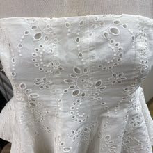 Load image into Gallery viewer, Zara eyelet top M