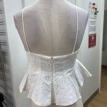Load image into Gallery viewer, Zara eyelet top M