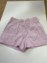Load image into Gallery viewer, Lululemon shorts 6