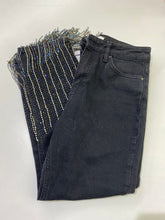 Load image into Gallery viewer, Top Shop embellished jeans 26