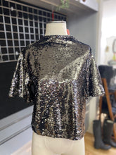Load image into Gallery viewer, H&M sequins top S NWT