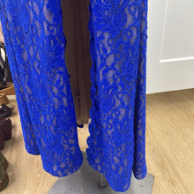 Load image into Gallery viewer, XSCAPE formal lace dress 8