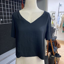 Load image into Gallery viewer, Babaton cropped top S
