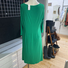 Load image into Gallery viewer, Tahari gathered dress 16